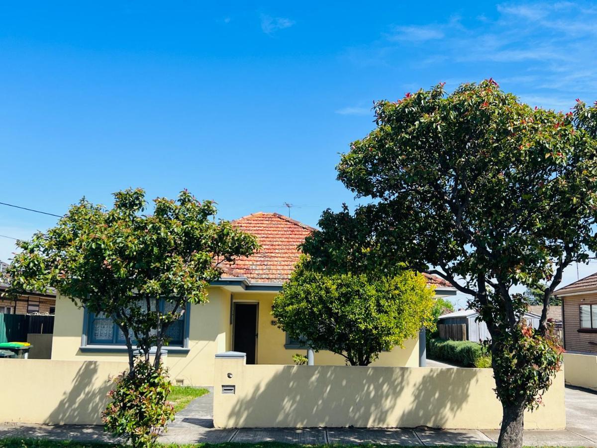 Cosy 4Br Home 15 Minutes Away From Melbourne Airport St Albans Exterior photo