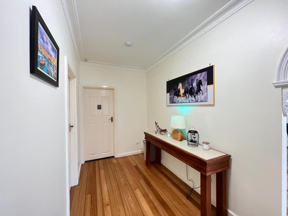 Cosy 4Br Home 15 Minutes Away From Melbourne Airport St Albans Exterior photo