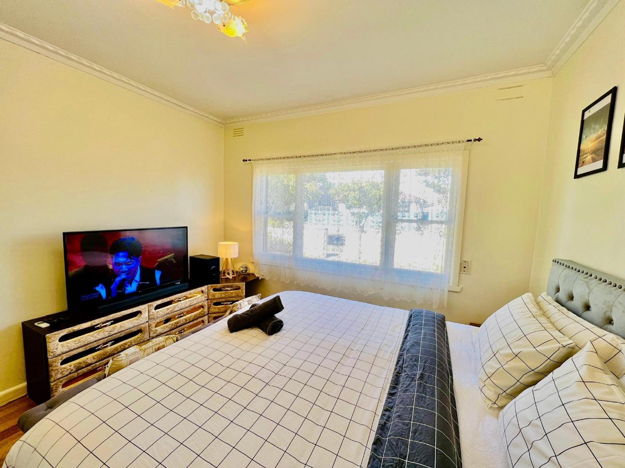 Cosy 4Br Home 15 Minutes Away From Melbourne Airport St Albans Exterior photo