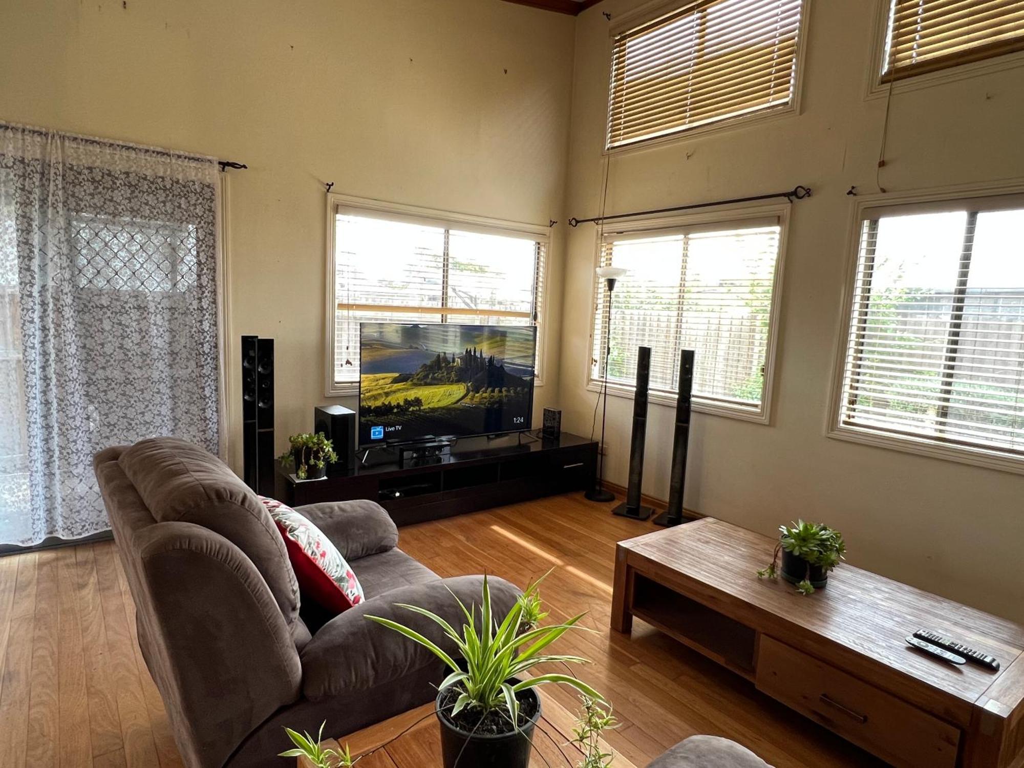 Cosy 4Br Home 15 Minutes Away From Melbourne Airport St Albans Exterior photo