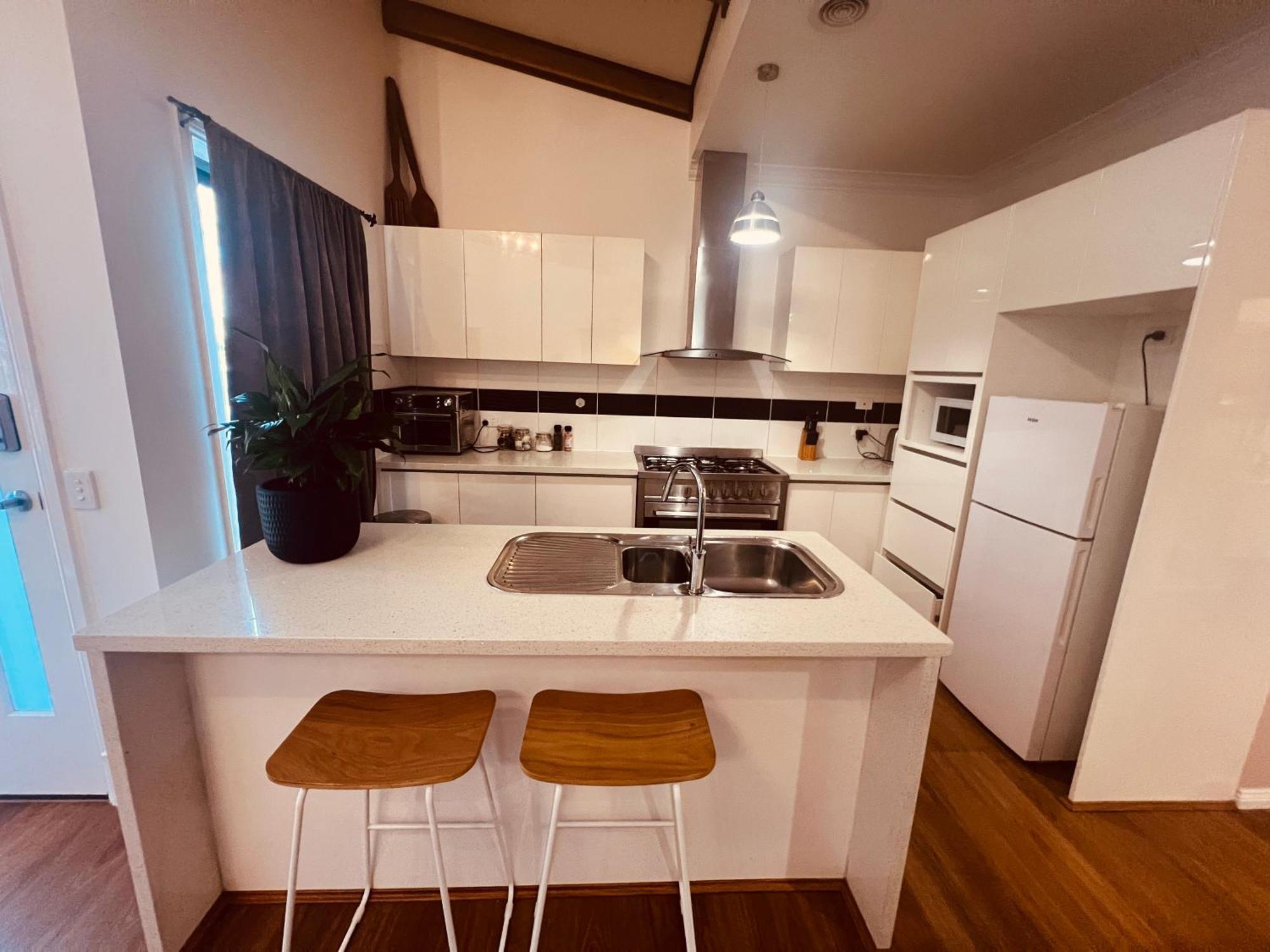 Cosy 4Br Home 15 Minutes Away From Melbourne Airport St Albans Exterior photo