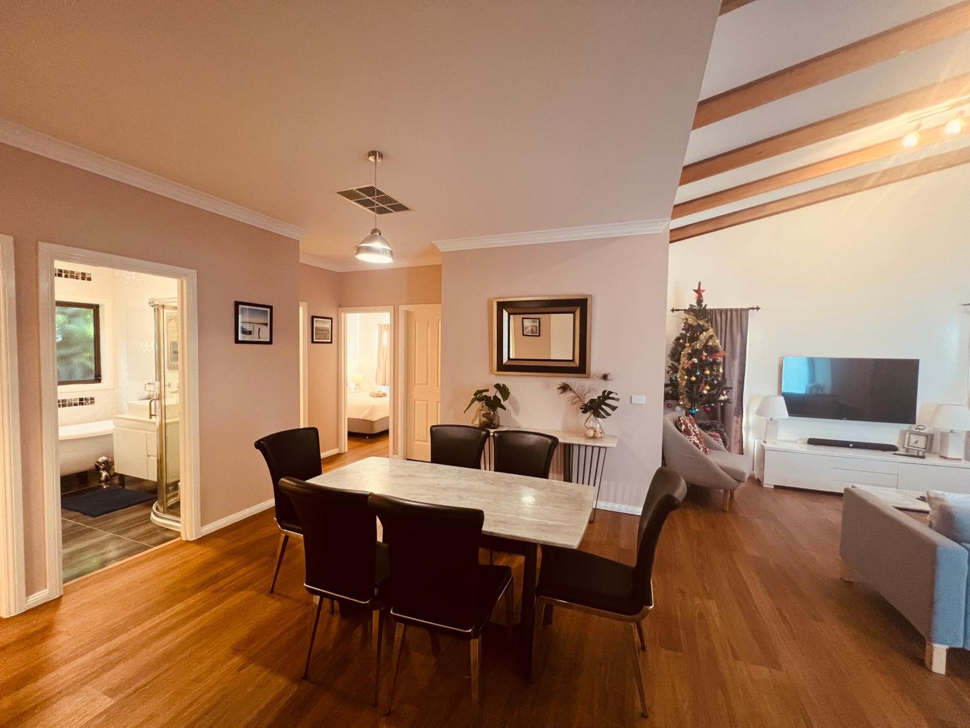Cosy 4Br Home 15 Minutes Away From Melbourne Airport St Albans Exterior photo